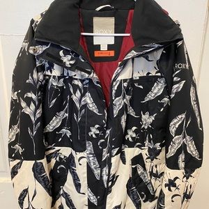 Roxy black/cream feather floral design ski coat
